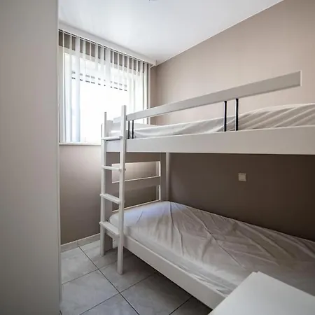 Uniek Panoramisch Zeezicht&strandcabine Apartment *